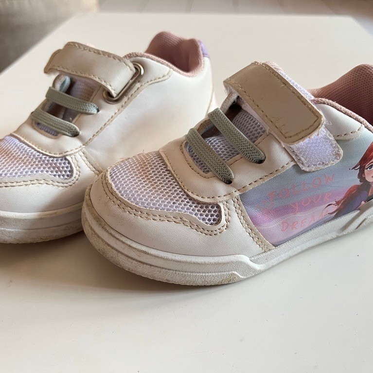Sepatu Anak Frozen Payless
