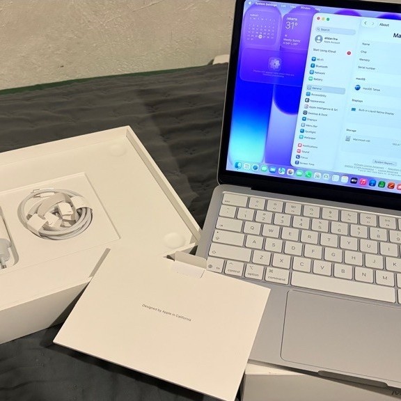 MacBook neo 8/256gb
