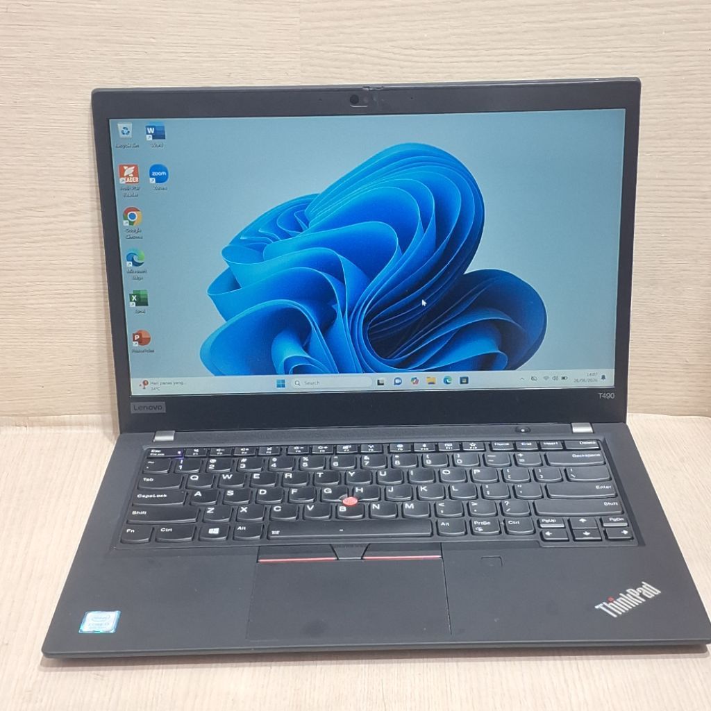 Lenovo Thinkpad T490 core i7 gen 8| Dual VGA NVIDIA Geforce mx250