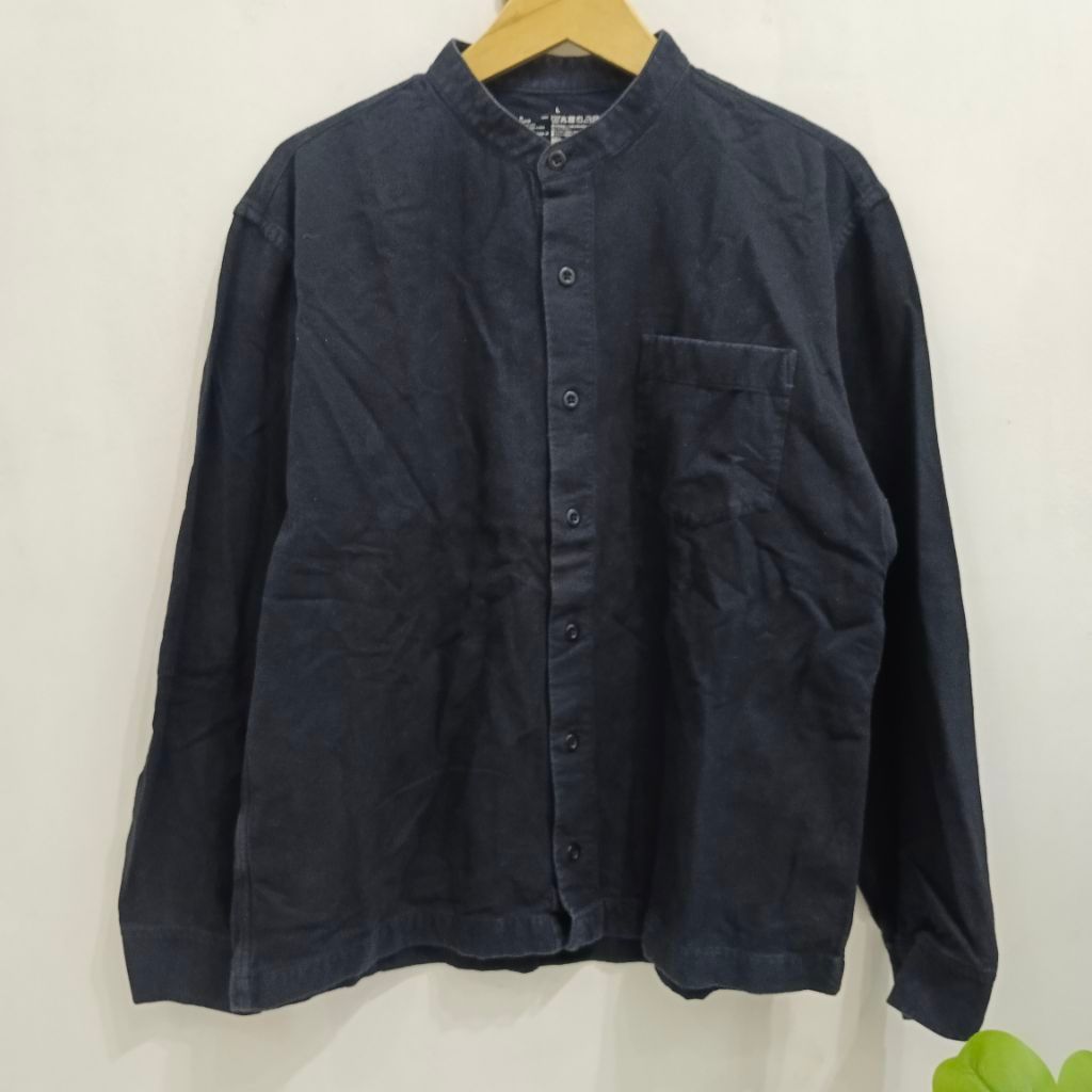 kemeja flannel kerah shanghai Muji basic hitam washed polos size L original murah