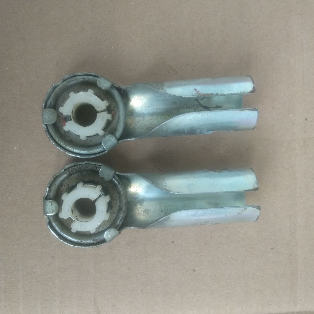 1set dudukan garpu ke as sepeda roda 3 bekas original copotan sepeda