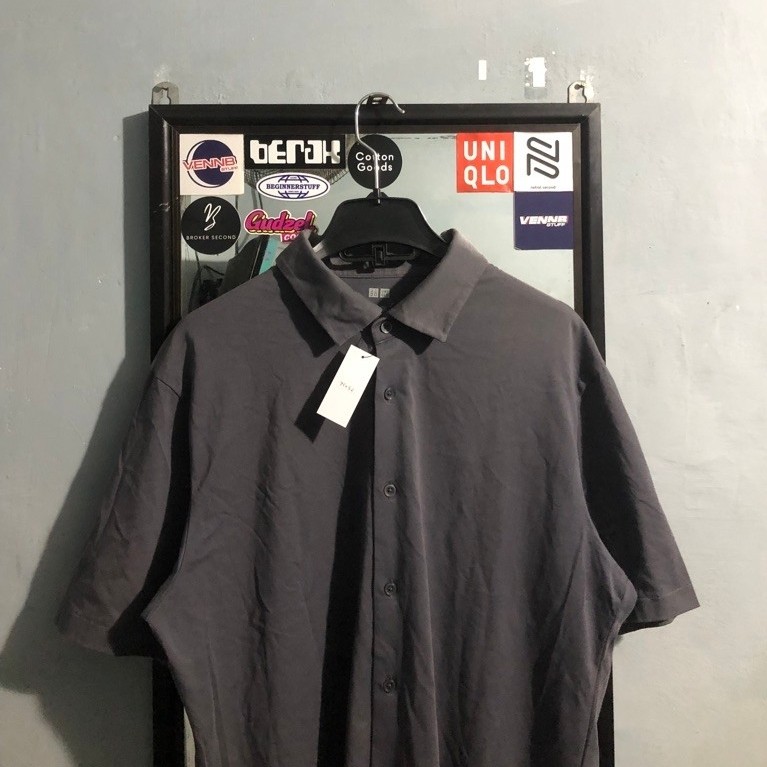 Kemeja AIRism UNIQLO size XL