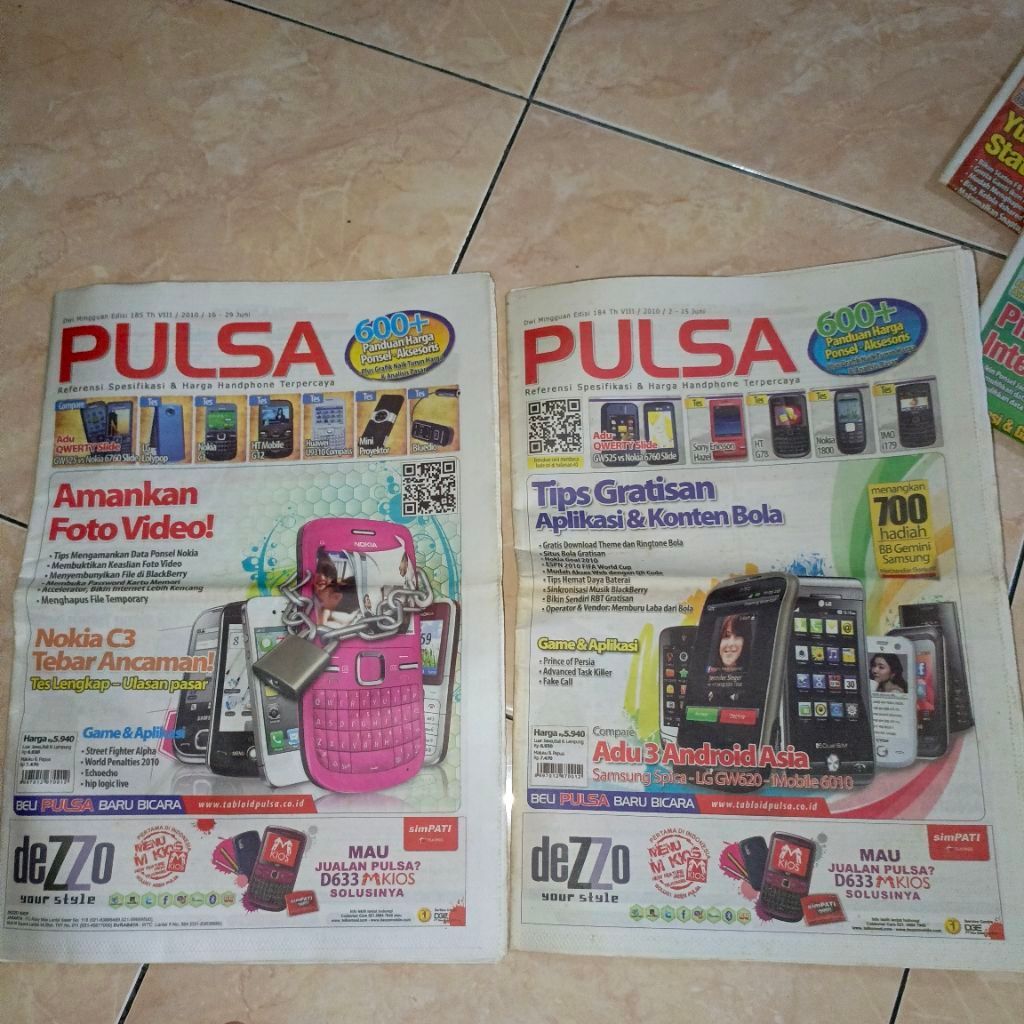 Tabloid Pulsa tahun 2010 berbagai edisi jual satuan cek foto