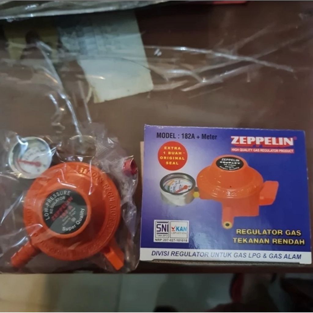 Regulator Gas Zeppelin Model 182A + Meter Tekanan Rendah untuk LPG Gas Alam