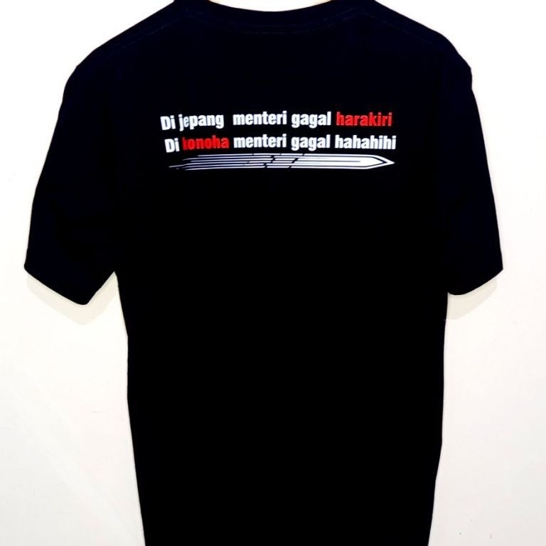 Kaos satire politik