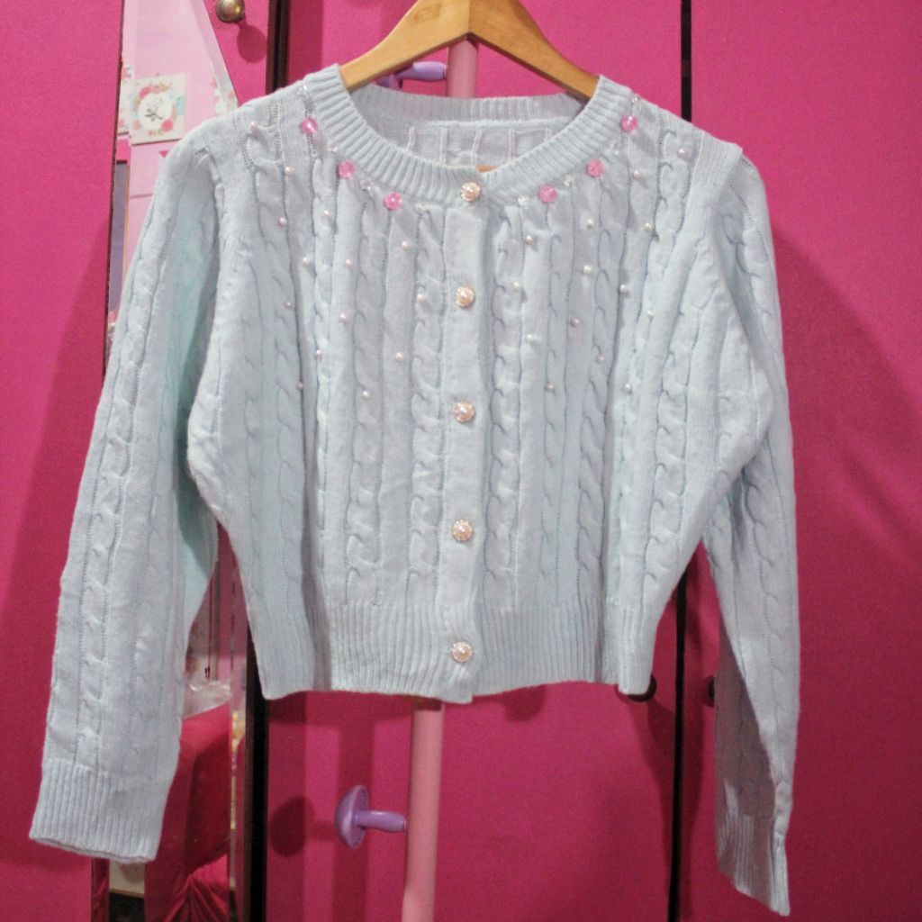 Cardigan Kepang Crop BabyBlue