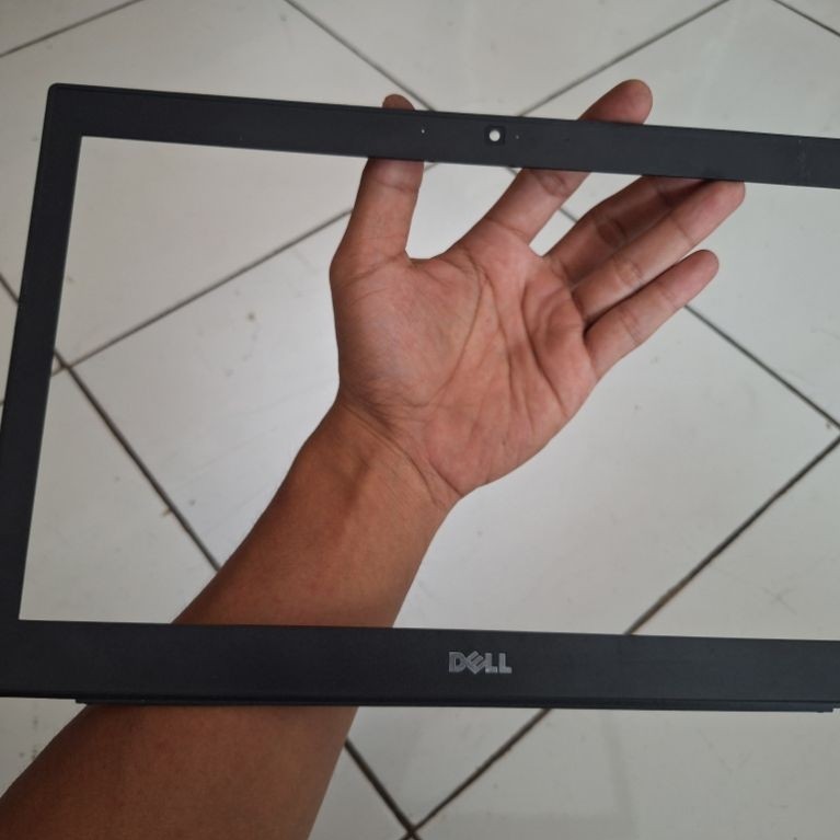 Frame bezel LCD laptop Dell latitude 7280 minus