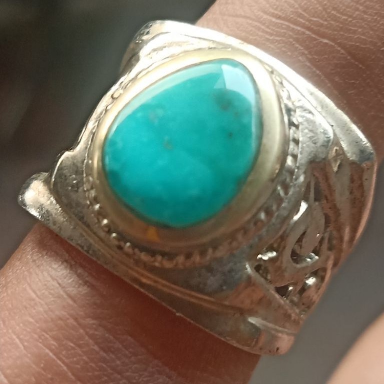 natural pirus Persia polos