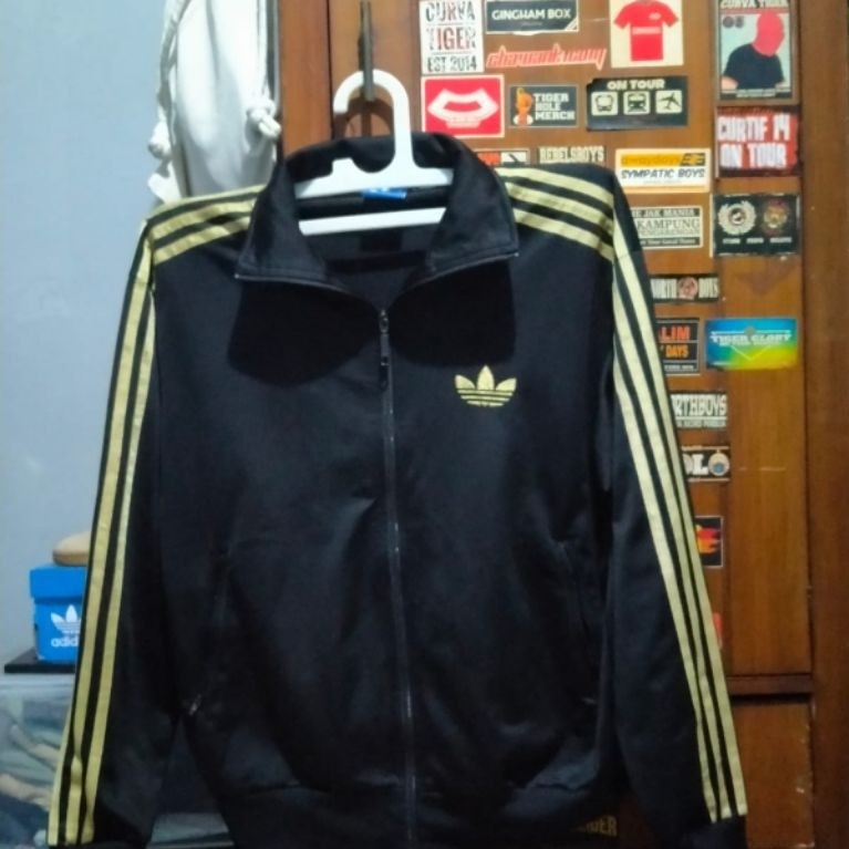Tracktop Adidas Firebird Black List Gold