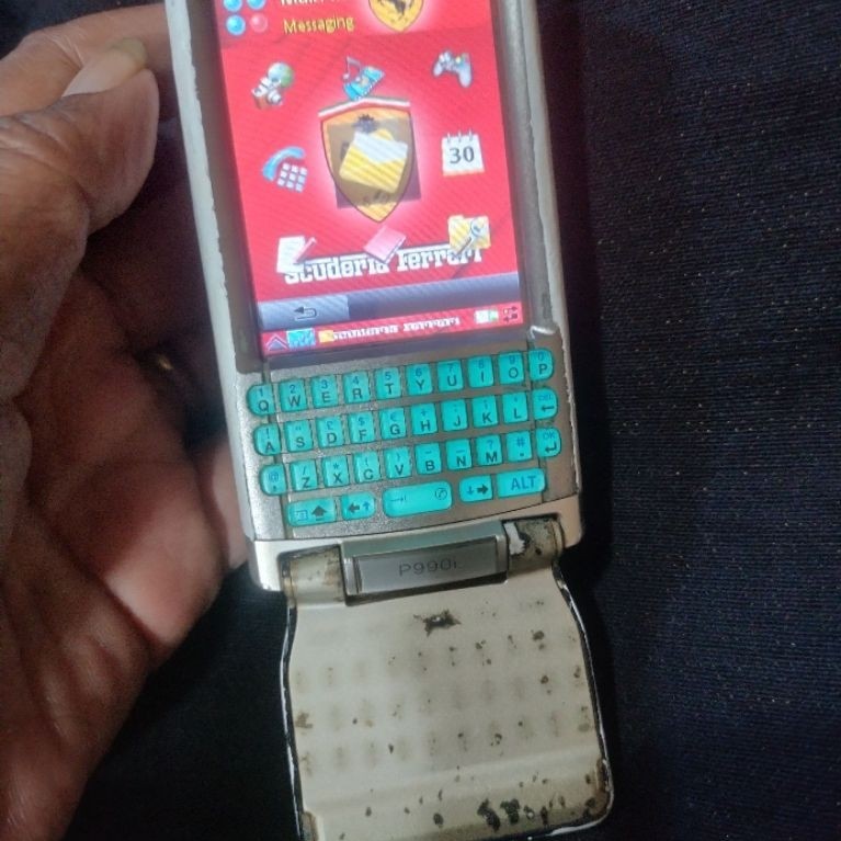 Hp Sony Ericsson P990i jadul.lawas nyala sinyal On langka ada minus