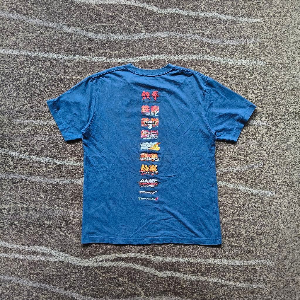 Kaos Uniqlo x Tekken