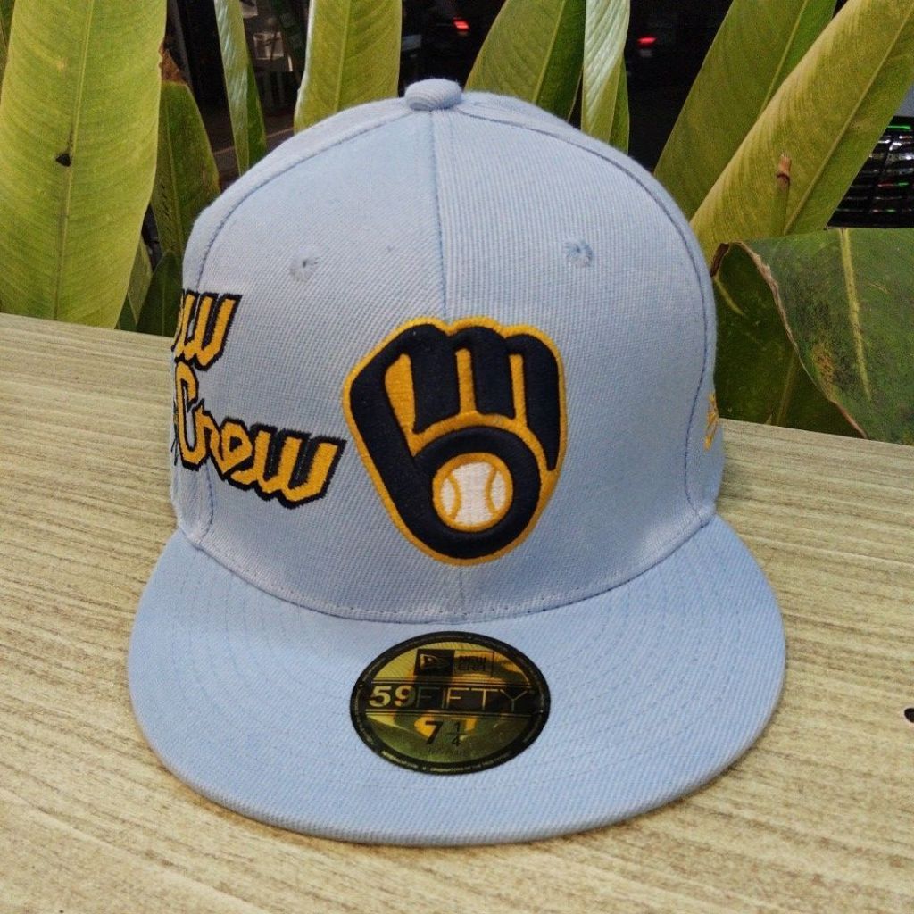 Topi Baseball 59FIFTY Milwaukee Brewers warna biru muda dengan bordir logo