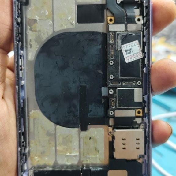 MESIN IPHONE 11 64GB (LOCK ICLOUD)