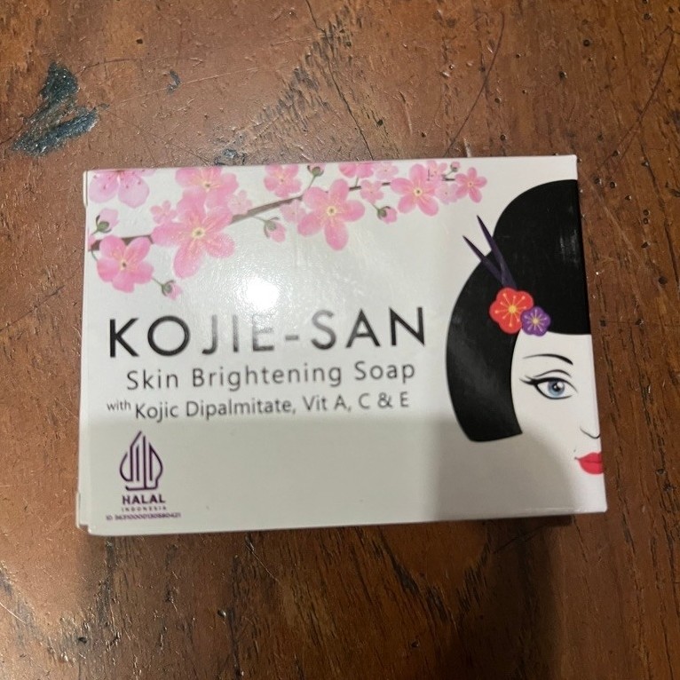 kojie.san 65gr sabun pemutih kojie san 65gr