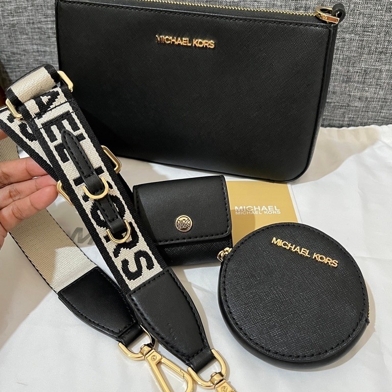 SOLD SOLD SOLD preloved original MK JetSet crossbody