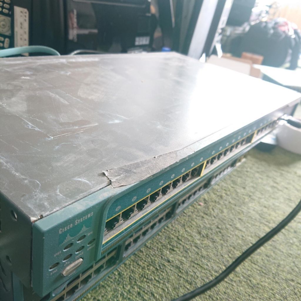 Cisco WS-C2950-24