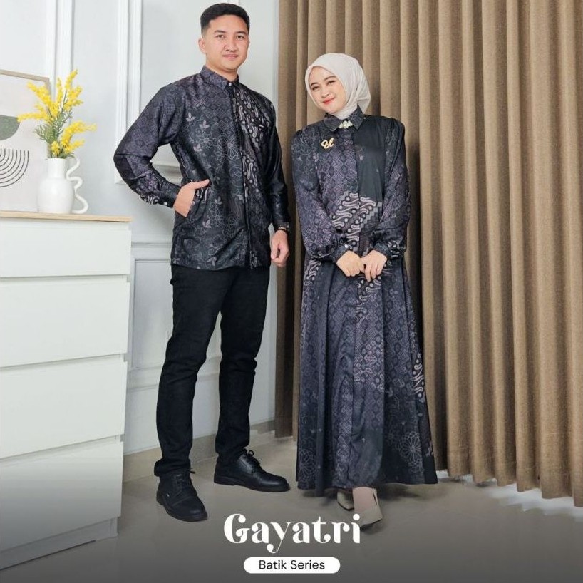 GAYATRI COUPLE