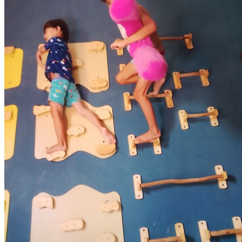 wall climbing anak panjatan anak