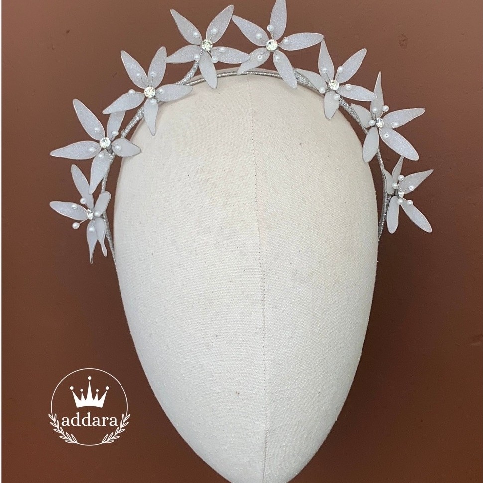 Addara - Frosted Silver Bando Pesta Premium Hairpiece Bridal Bunga Frosted Silver Mutiara Aksesoris 