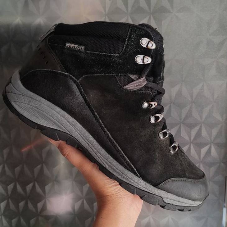 sepatu outdoor gunung hiking SZ 43 second bekas preloved