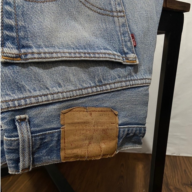 VTG 90's LEVIS 501XX BLUEWASH USA JEANS