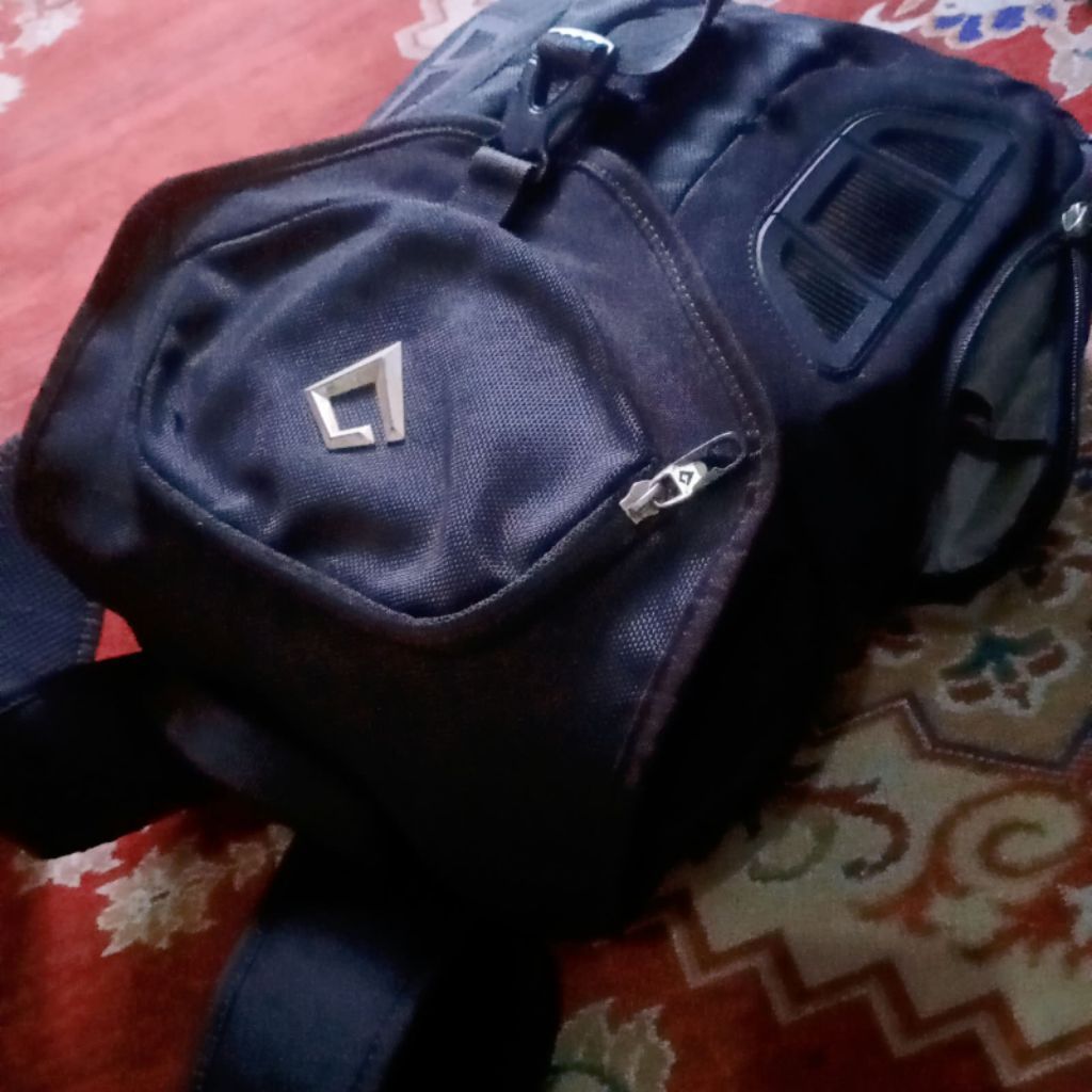 Tas Punggung Bodypack Sidewinder Original Goes To Work