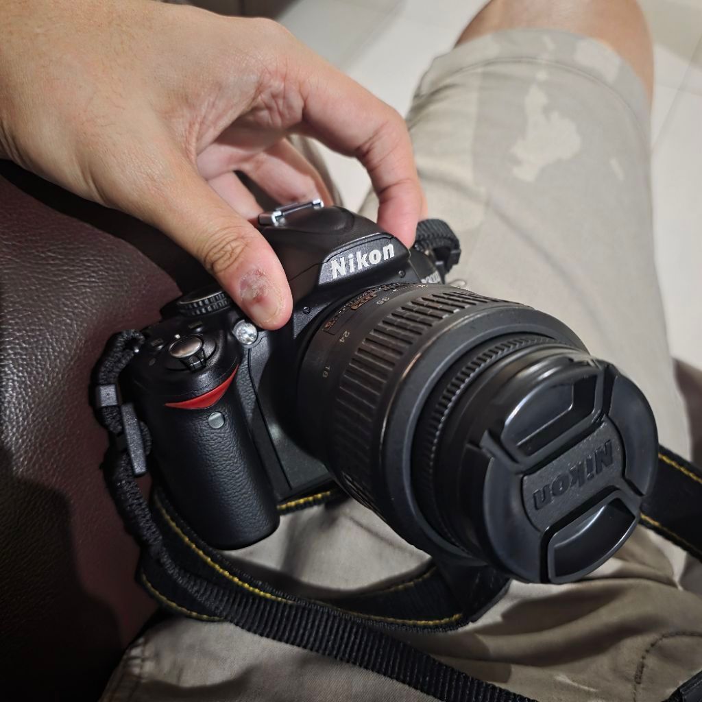 Kamera DSLR Nikon d'3000 Fullset Minus Batere