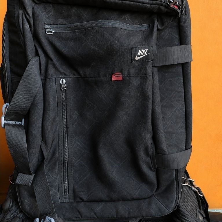 Tas Koper Ransel Nike Fiftyone49 Original Preloved Cabin Size Roller Backpack