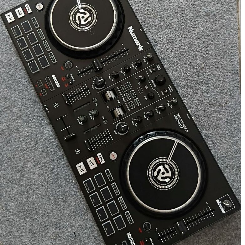 NUMARK Mixtrack Pro FX (Second)