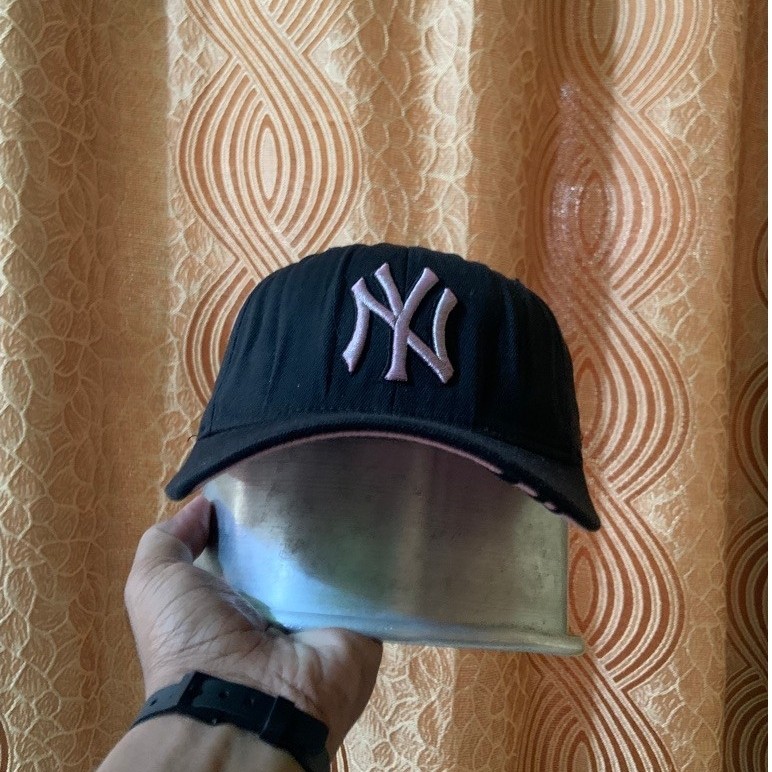 New York Yankees Flexfit Cap Black/Pink MLB