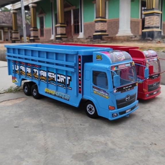 Mobilan miniatur truk tronton oleng kayu besar truck oleng tronton Murah panjang 70cm