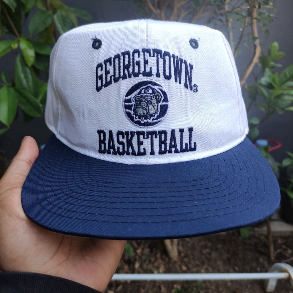 TOPI VINTAGE GEORGETOWN HOYAS TWO TONE
