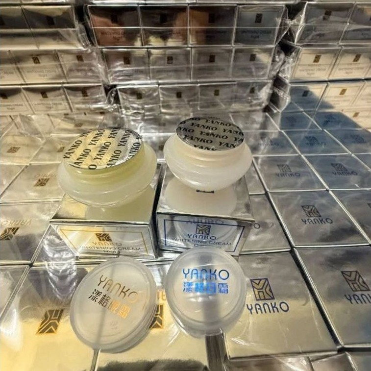 Krim Wajah Yanko Platinum 24 pcs siang malam Mencerahkan, Menghilangkan Jerawat, Melembapkan