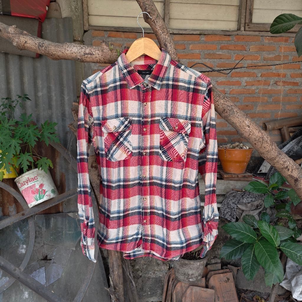 Kemeja Flannel Roshell Double Pocket ( L )