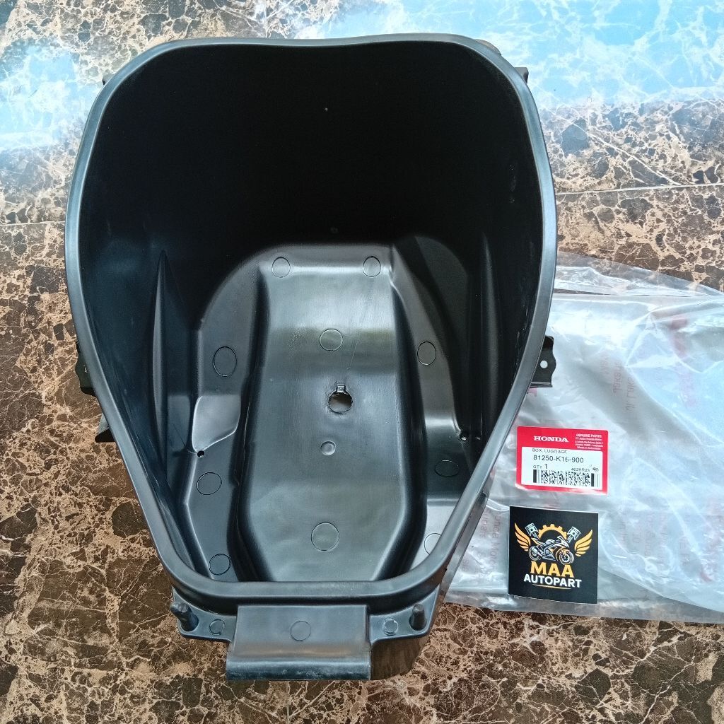 Box Luggage Bok Bagasi Helm Cover Bawah Jok Scoopy eSP K16R (2015, 2016, 2017)Scoopy FI K16G (2013, 