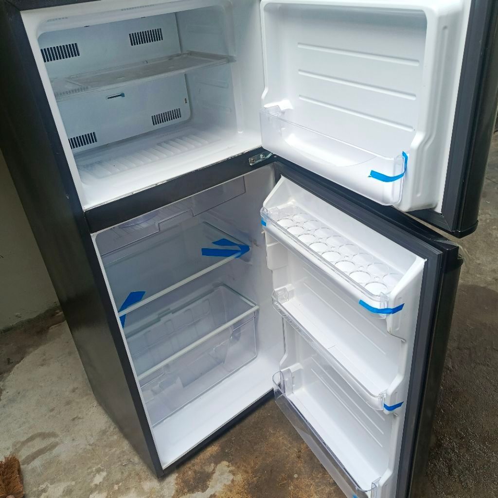 rak frizer kulkas sharp barang baru