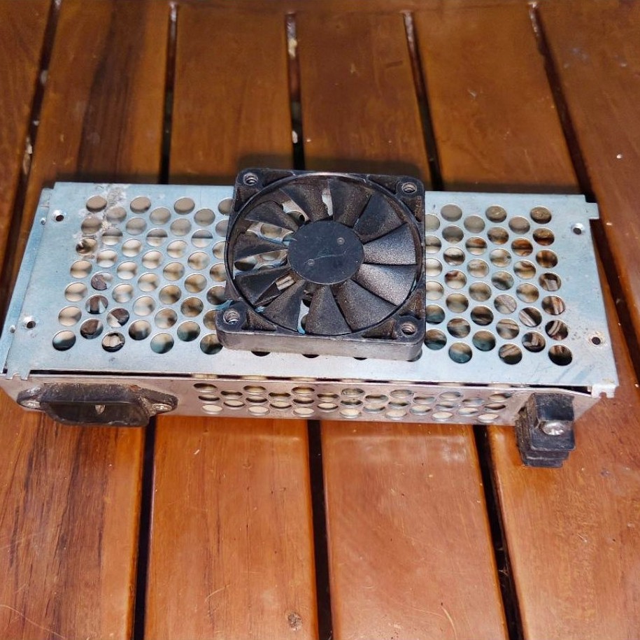 Box/Casing Power Supply Bekas ,Tanpa Isi, Ukuran: 18 × 7 × 3 cm