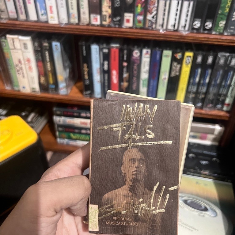 kaset pita iwan fals sugali