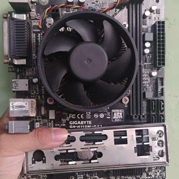 Paket Mobo Motherboard Gigabyte h110 LGA 1151 Intel core i5 7400