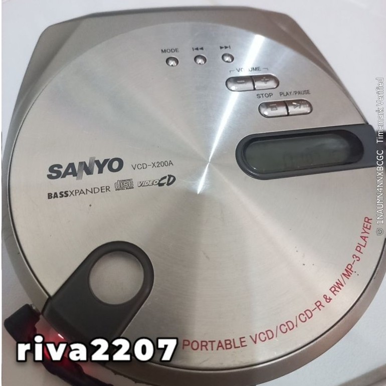 DISCMAN SANYO VCD-X200A Portable VCD CD  Player BassXpander warna silver