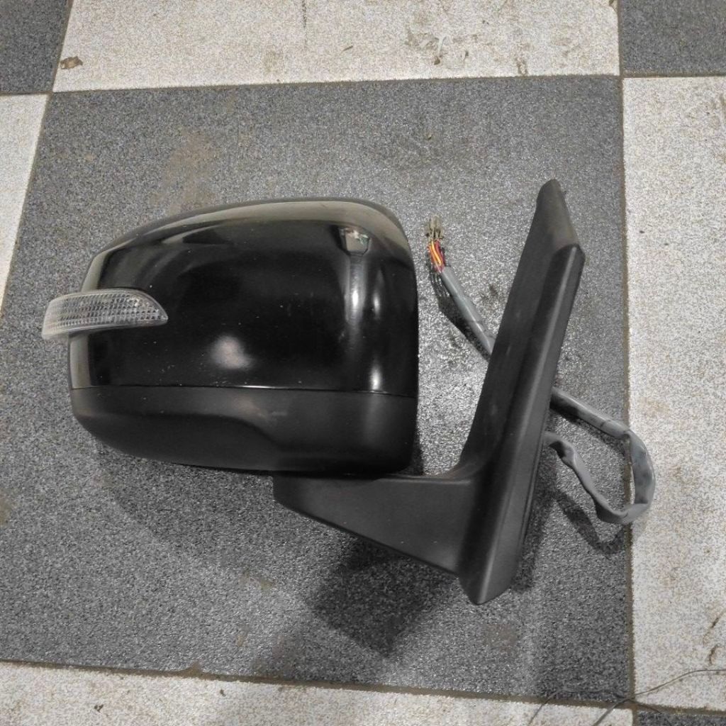 Spion Toyota Avanza Veloz 2012,2014,2017 Original