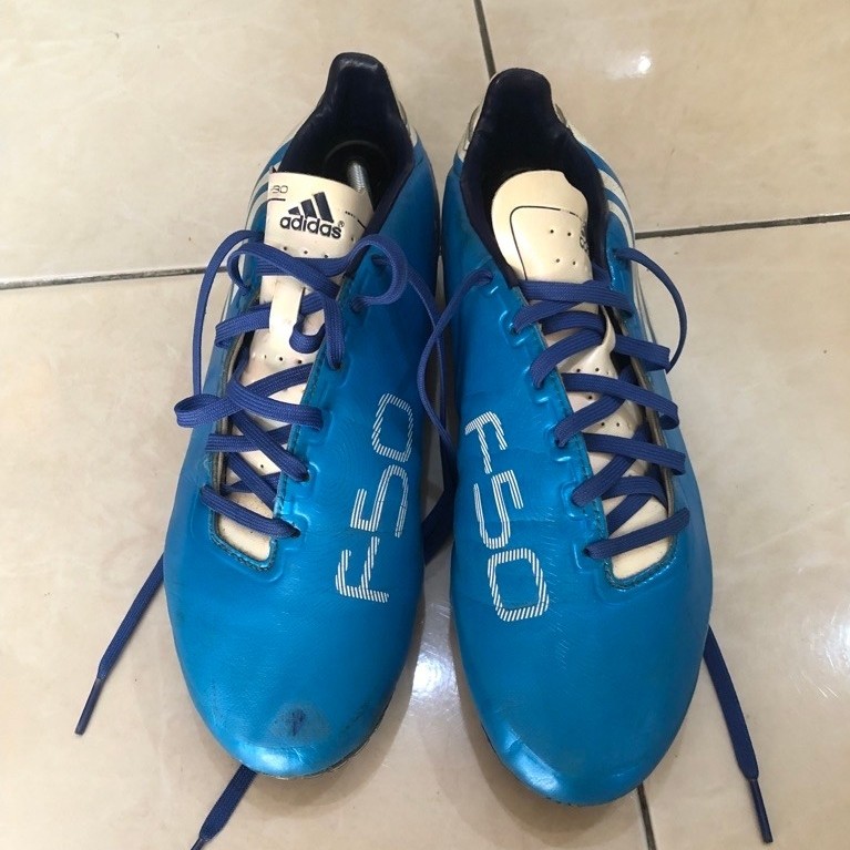 Sepatu Bola Adidas F50