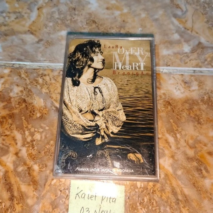 Kaset pita Laura Branigan - Over my heart