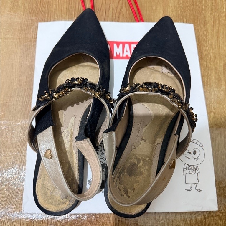 pvra Bella black