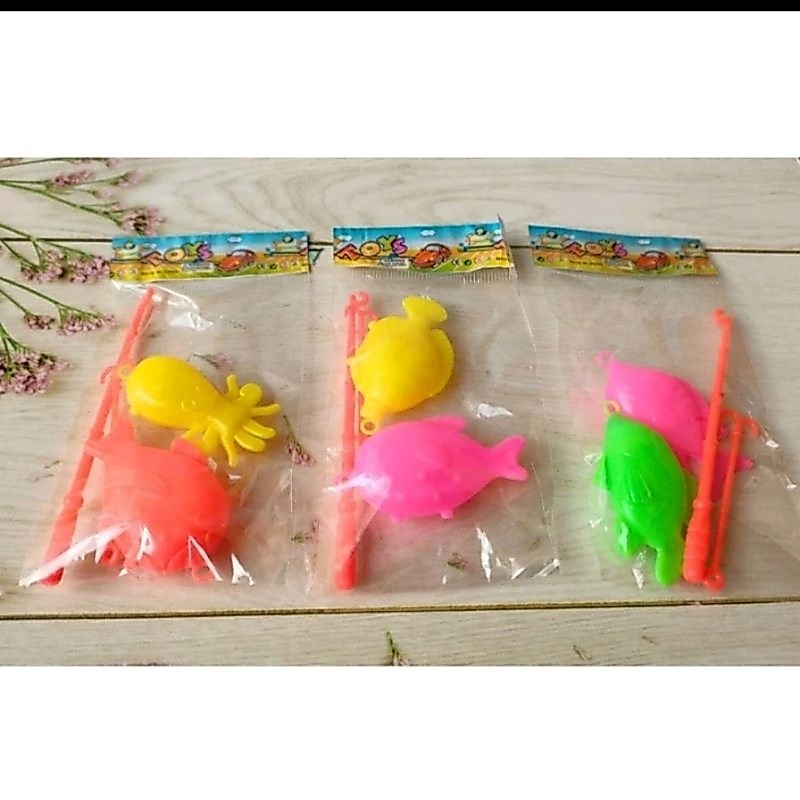 Mainan anak memancing ikan kemasan plastik 1 plastik isi 2 ikan