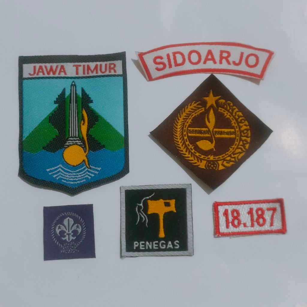 Paket atribut pramuka SMA