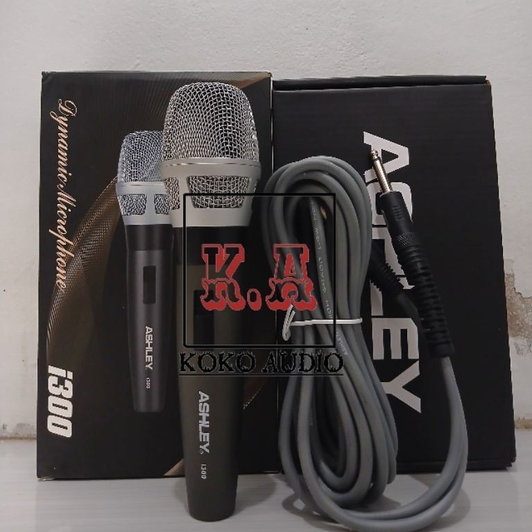 MIC KABEL ASHLEY i300 ORIGINAL adalah kabel mikrofon dengan panjang 5