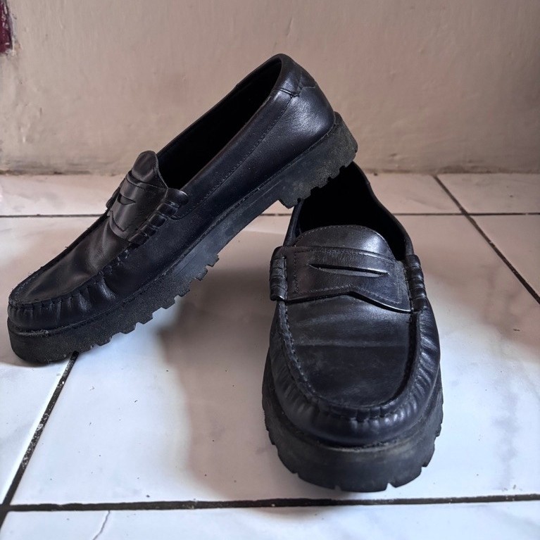 PRELOVED Pantofel Massimo Dutti