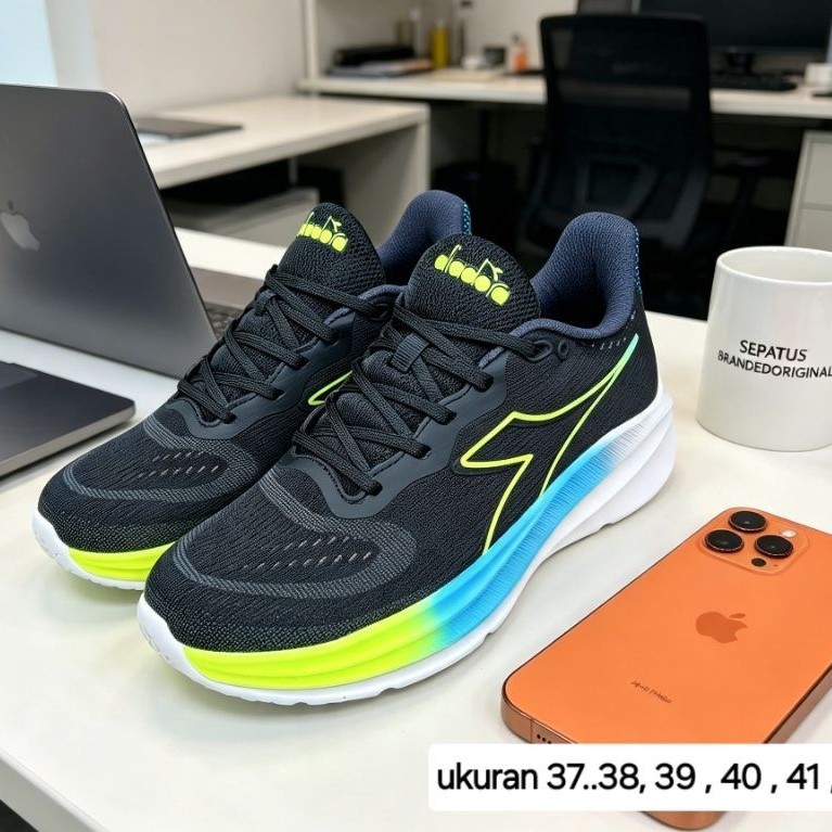 sepatu diadora hitam polos original diadora full black kyler