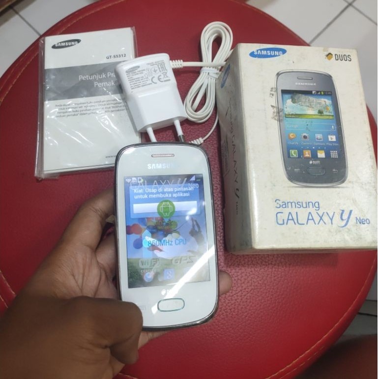Samsung Galaxy y Neo GT-S5312